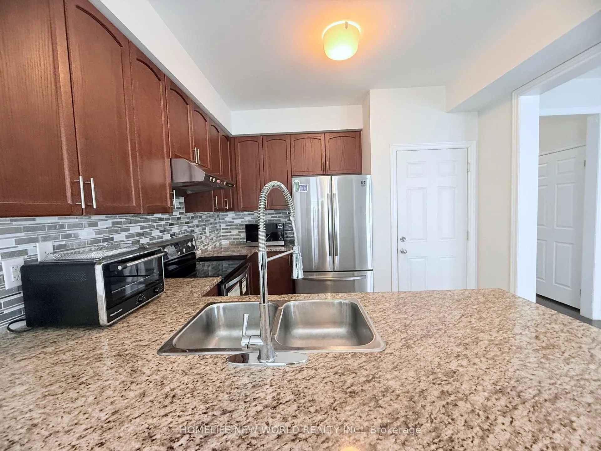Photo 12 of Unit Main & Second Floor, 10 Greenspire Avenue, Markham, Wismer — HOMEH