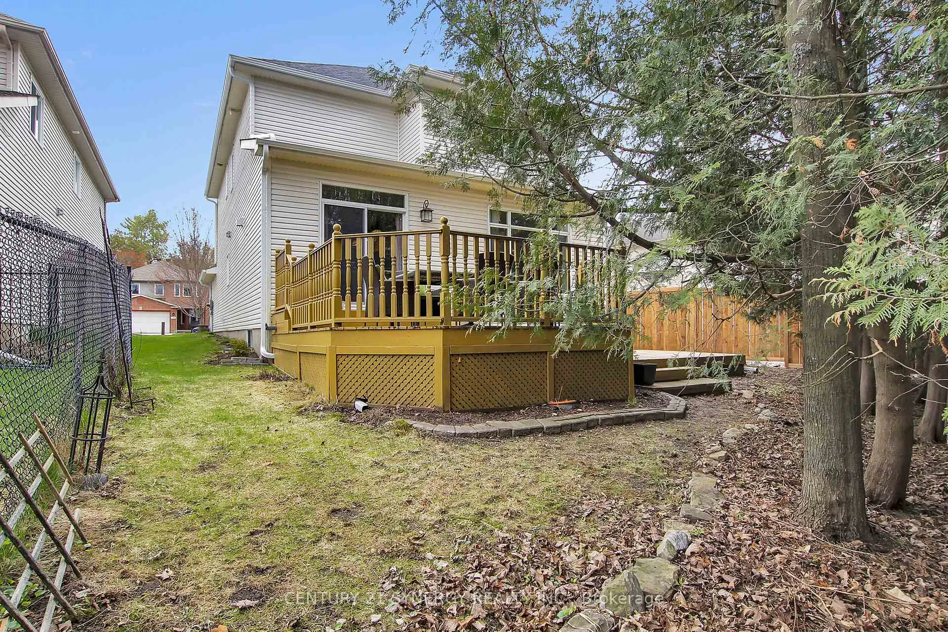 Photo 42 of 132 Springcreek Crescent, Ottawa, Kanata - Bridlewood — HOMEH