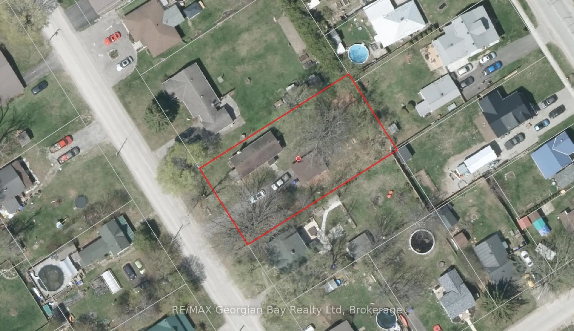 Photo 3 of 215 Palmer Street, Tay, Waubaushene — HOMEH