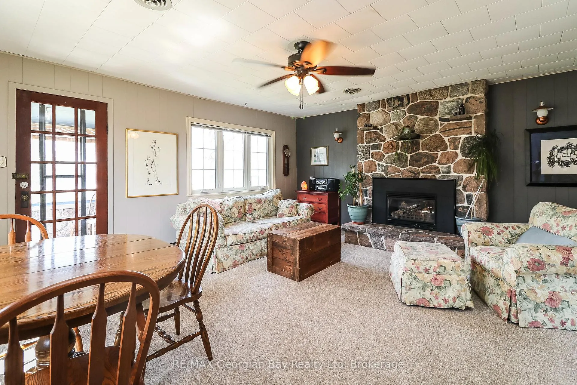 Photo 10 of 215 Palmer Street, Tay, Waubaushene — HOMEH