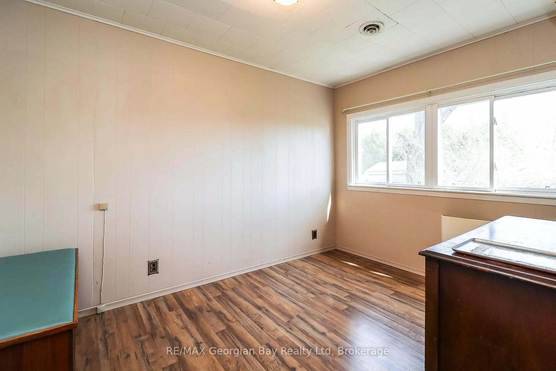 Photo 15 of 215 Palmer Street, Tay, Waubaushene — HOMEH