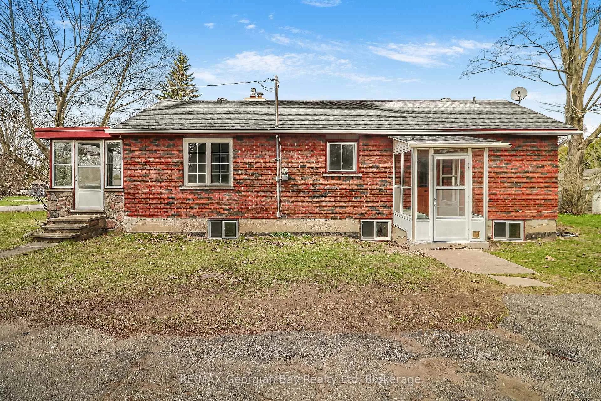 Photo 28 of 215 Palmer Street, Tay, Waubaushene — HOMEH