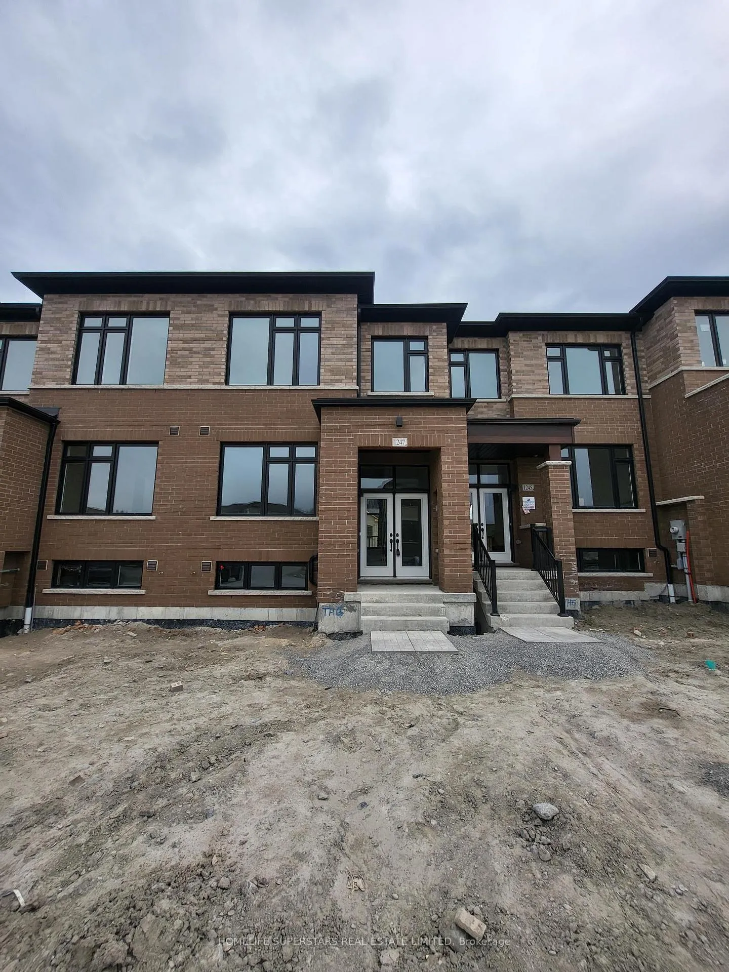 Photo 1 of 1247 Winding Wood Trail, Pickering, Rural Pickering — HOMEH