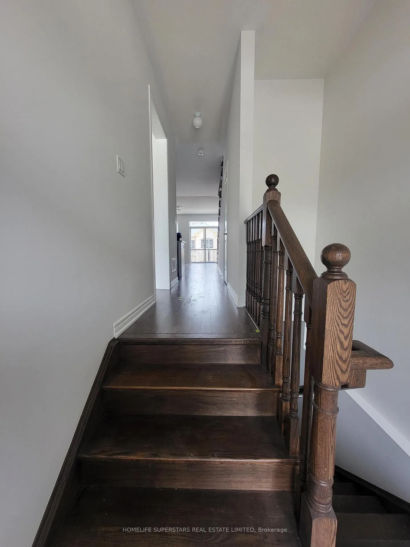 Photo 4 of 1247 Winding Wood Trail, Pickering, Rural Pickering — HOMEH