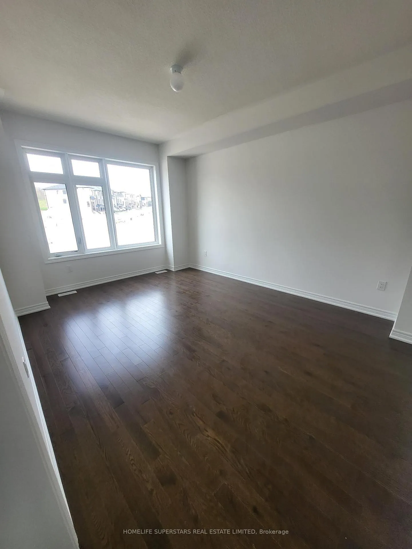 Photo 9 of 1247 Winding Wood Trail, Pickering, Rural Pickering — HOMEH