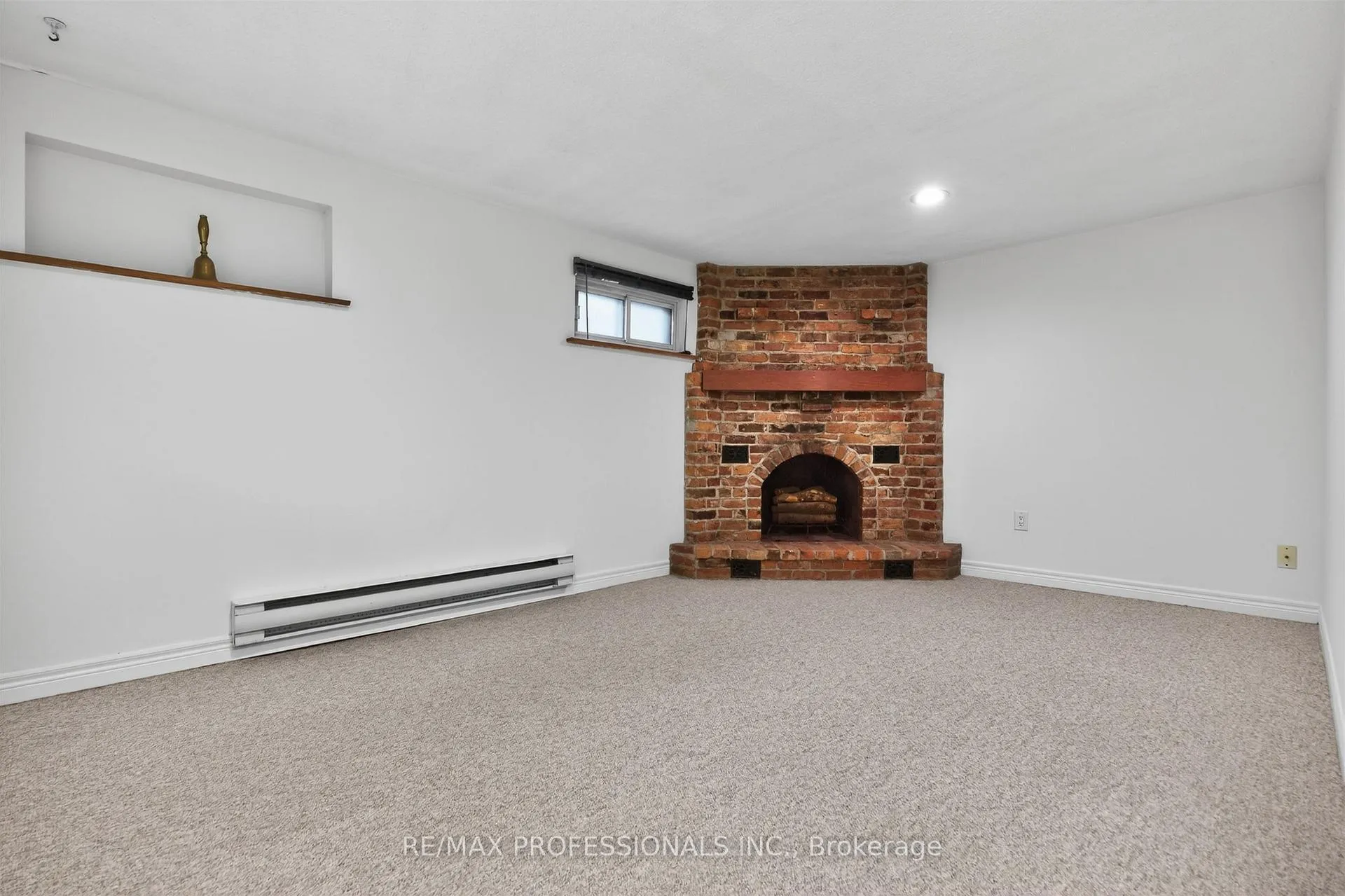 Photo 32 of 3 Caledon Court, Brampton, Avondale — HOMEH