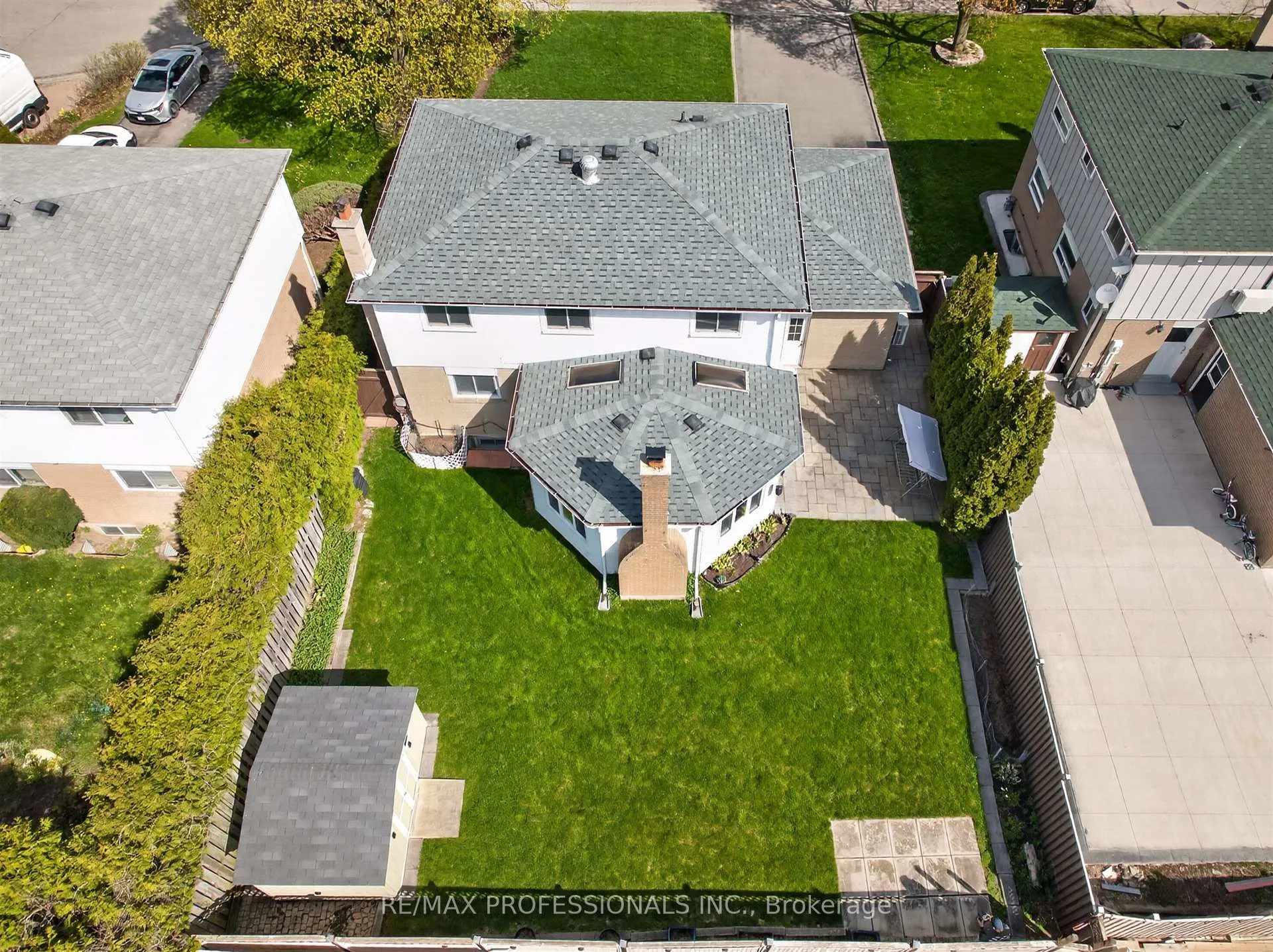 Photo 39 of 3 Caledon Court, Brampton, Avondale — HOMEH