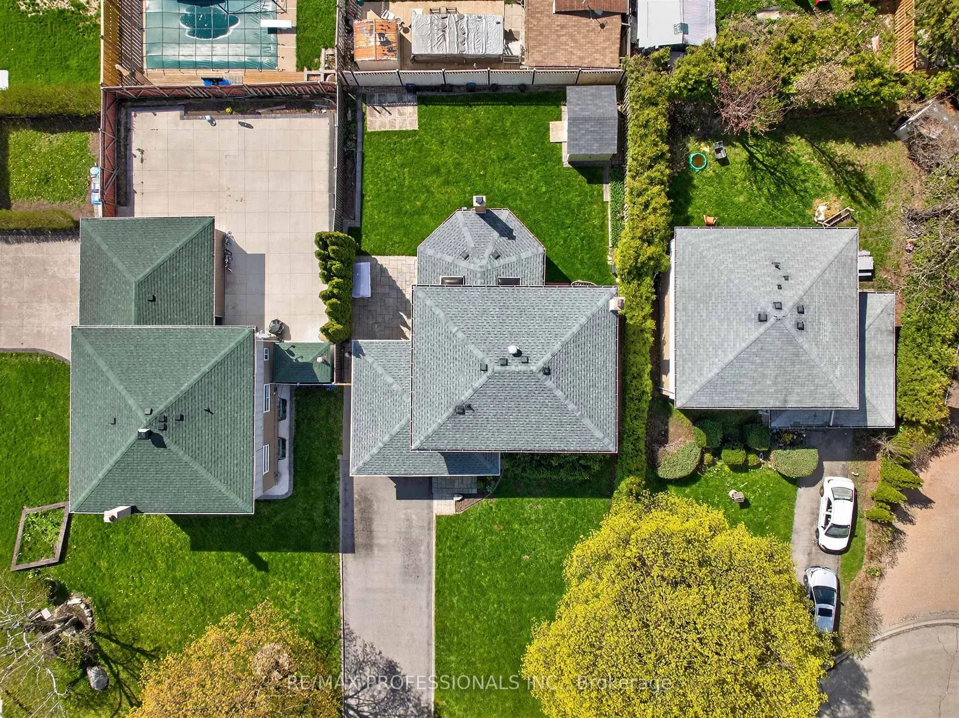 Photo 41 of 3 Caledon Court, Brampton, Avondale — HOMEH