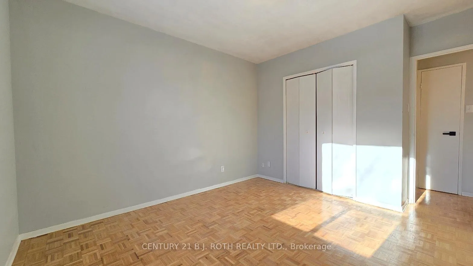 Photo 12 of Unit 306, 98 Holgate Street, Barrie, Allandale — HOMEH