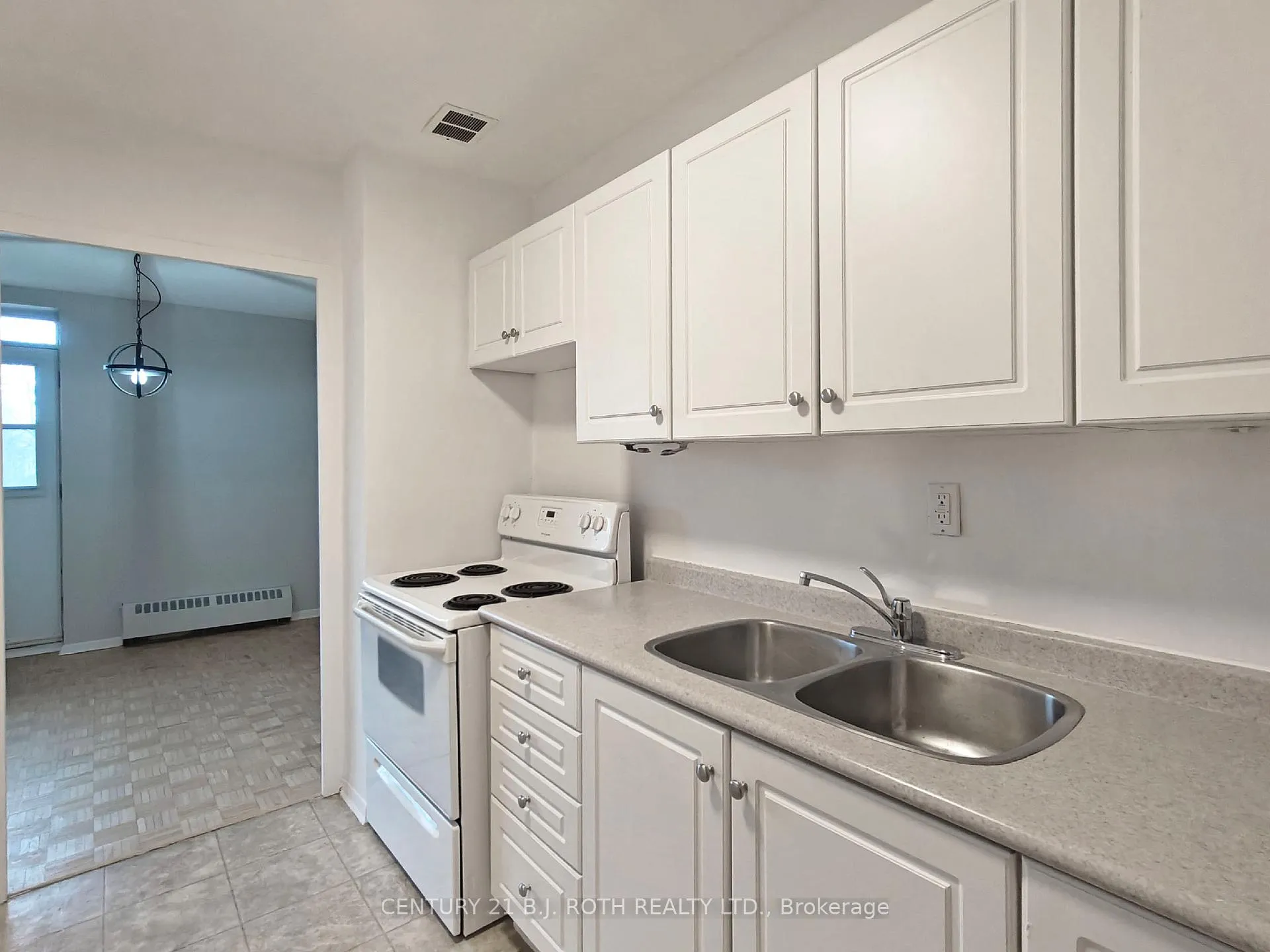 Photo 5 of Unit 405, 37 Peel Street, Barrie, City Centre — HOMEH