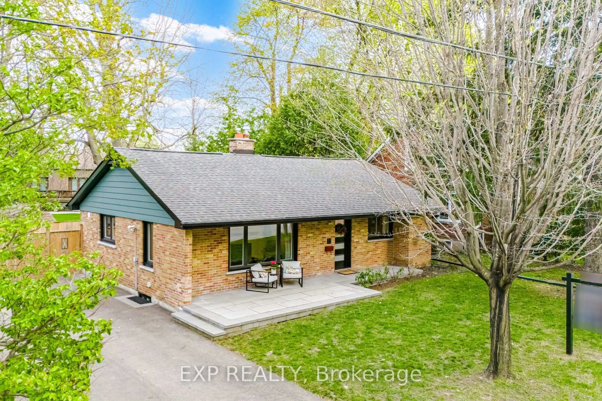 Photo 1 of 11 Armstrong Street, Brampton, Downtown Brampton — HOMEH
