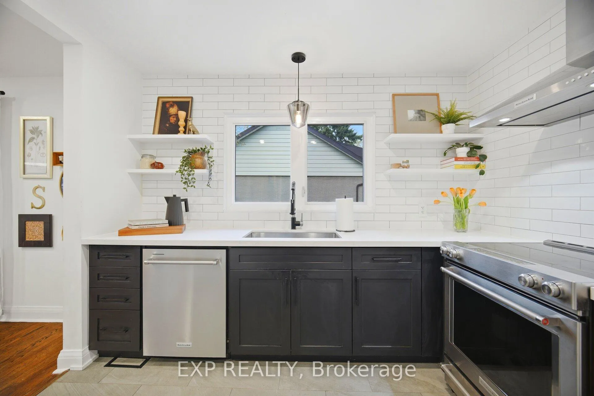 Photo 15 of 11 Armstrong Street, Brampton, Downtown Brampton — HOMEH