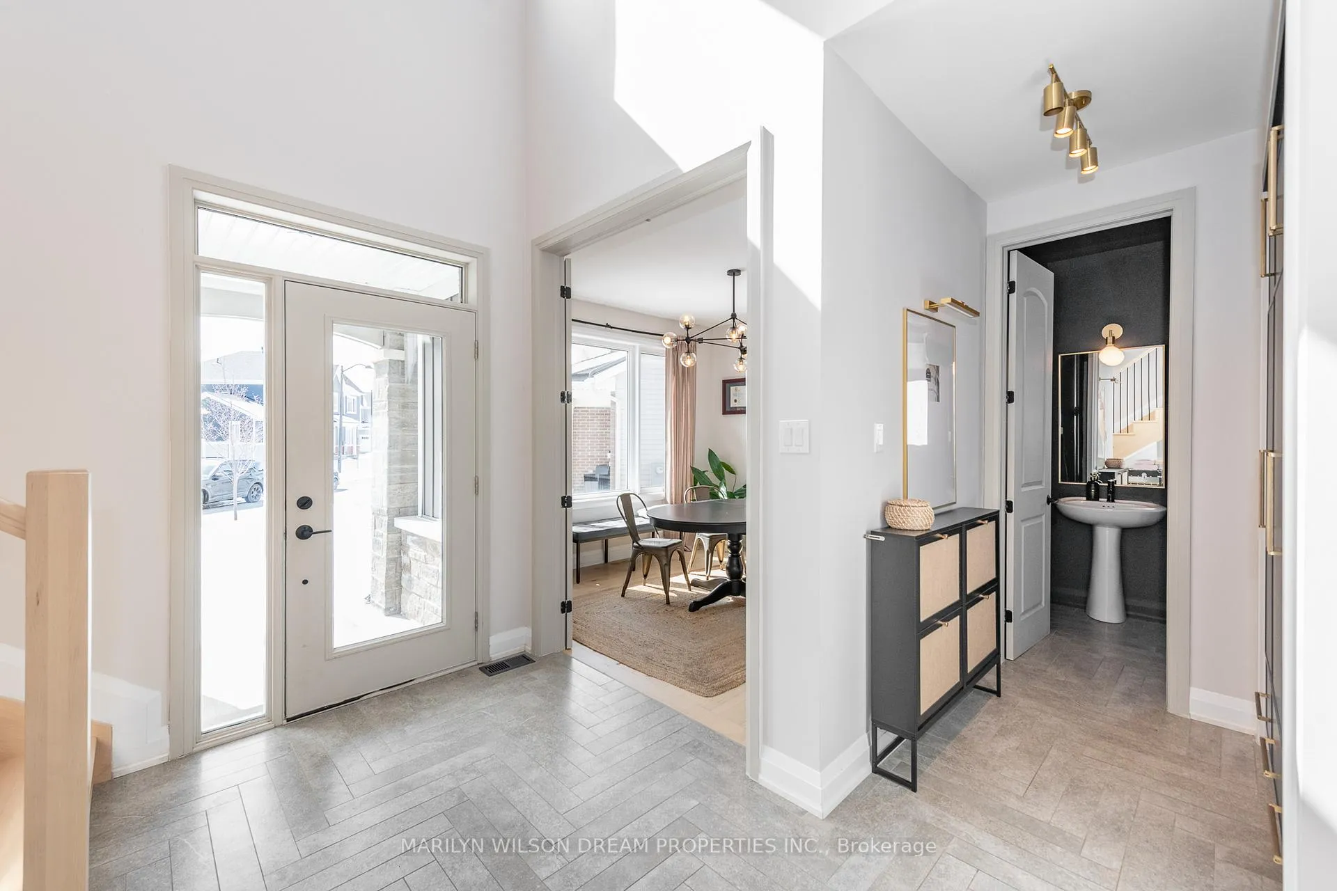 Photo 5 of 758 Vennecy Terrace, Ottawa, Chapel Hill South - Orleans Village — HOMEH