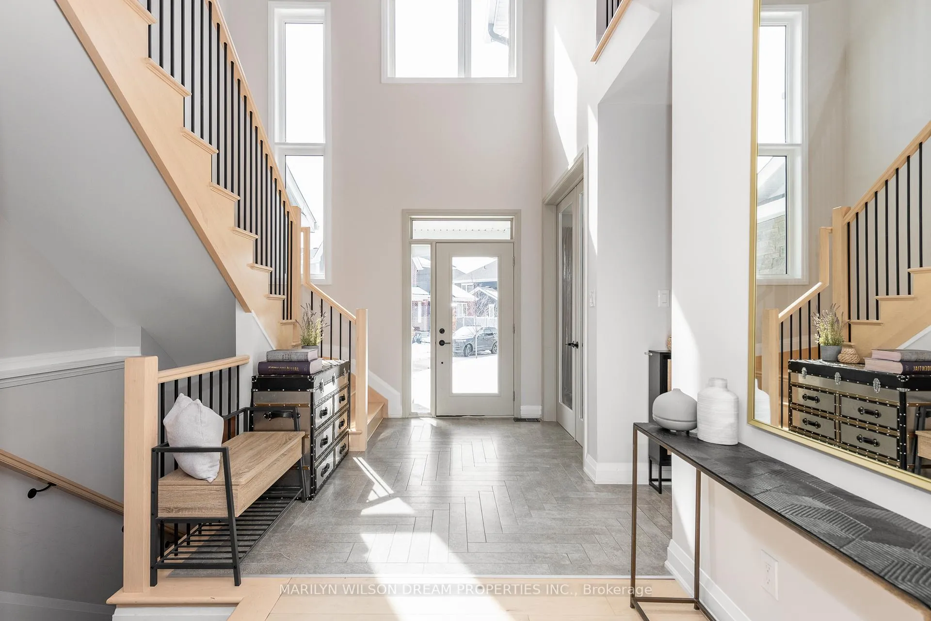 Photo 6 of 758 Vennecy Terrace, Ottawa, Chapel Hill South - Orleans Village — HOMEH