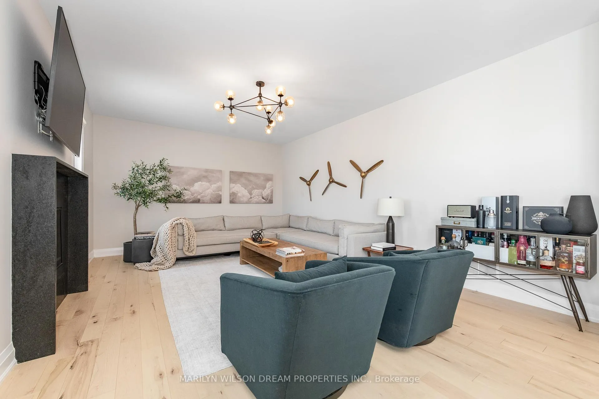 Photo 18 of 758 Vennecy Terrace, Ottawa, Chapel Hill South - Orleans Village — HOMEH