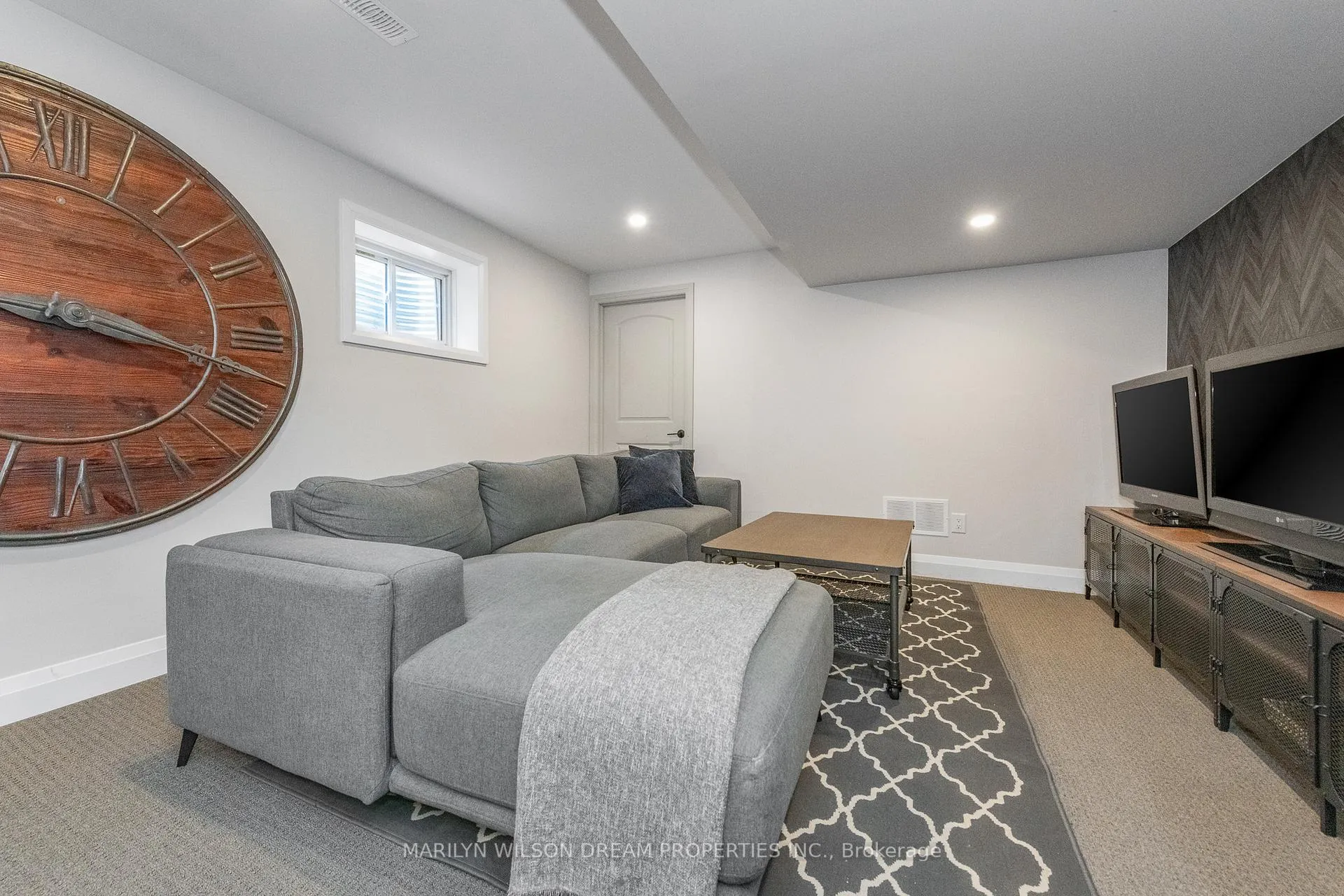 Photo 38 of 758 Vennecy Terrace, Ottawa, Chapel Hill South - Orleans Village — HOMEH