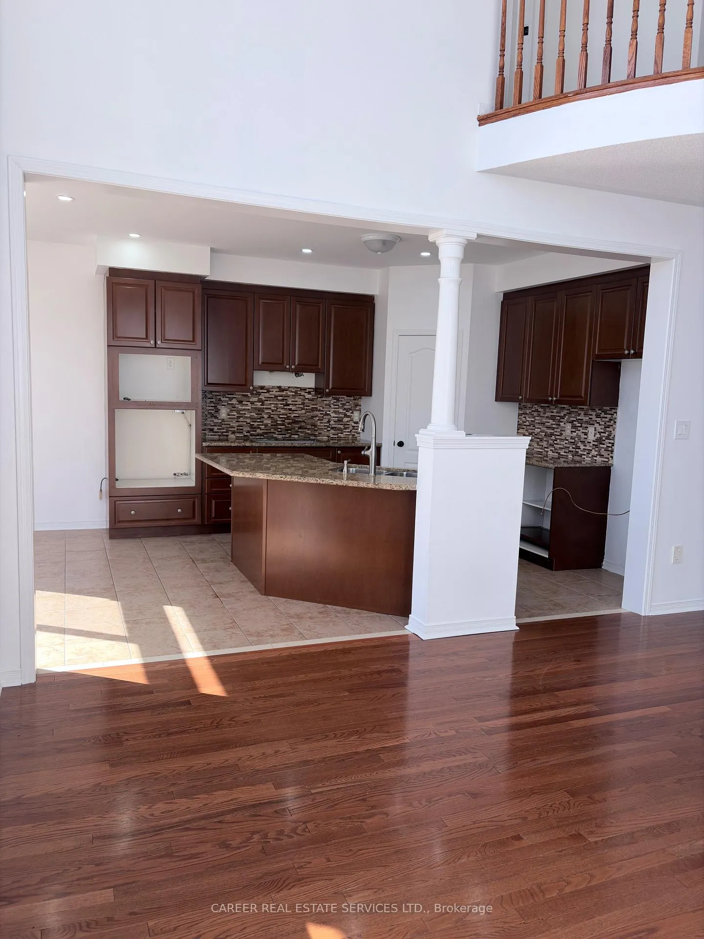 Photo 10 of 27 Alldread Crescent, Clarington, Newcastle — HOMEH