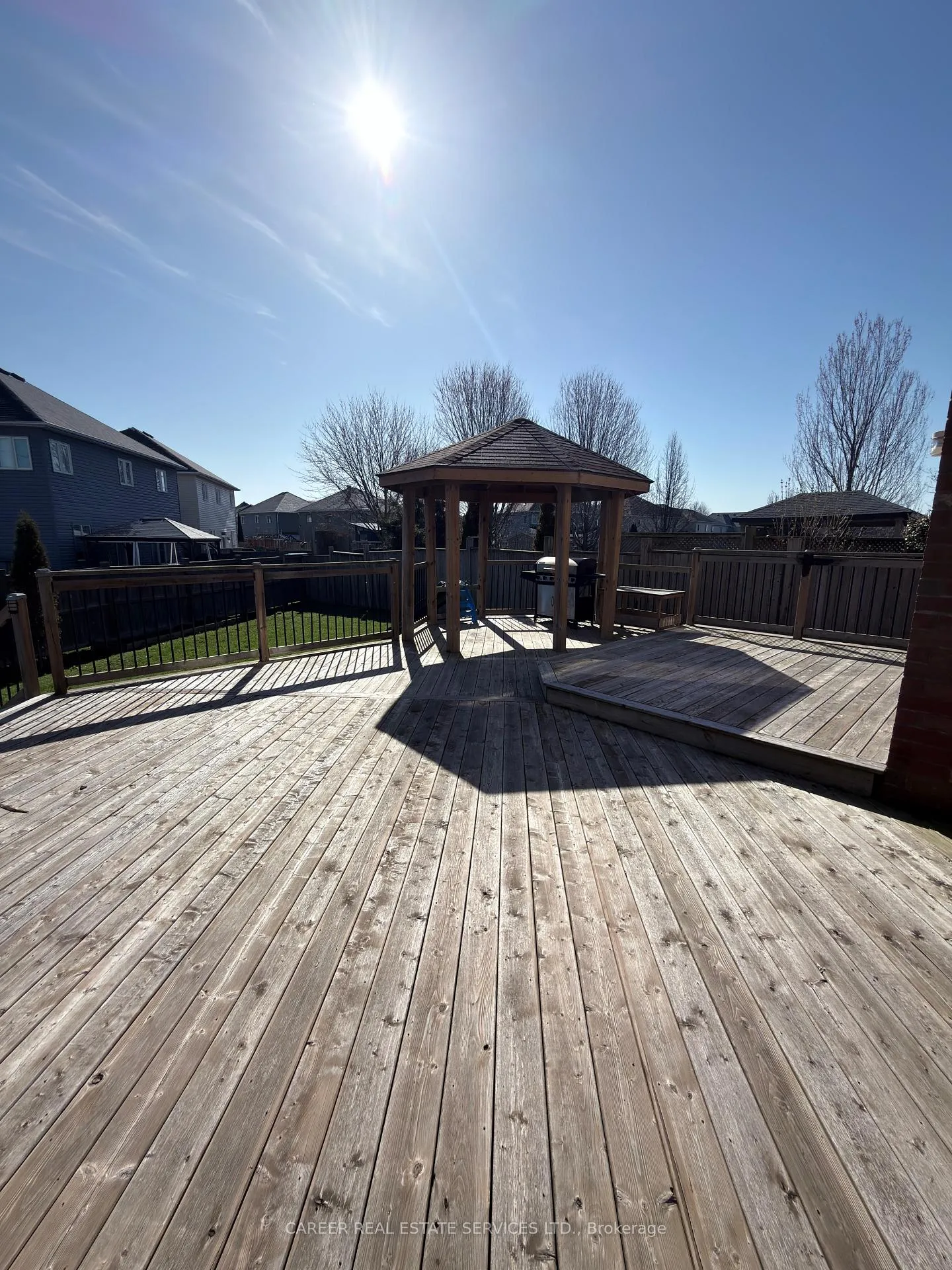 Photo 15 of 27 Alldread Crescent, Clarington, Newcastle — HOMEH