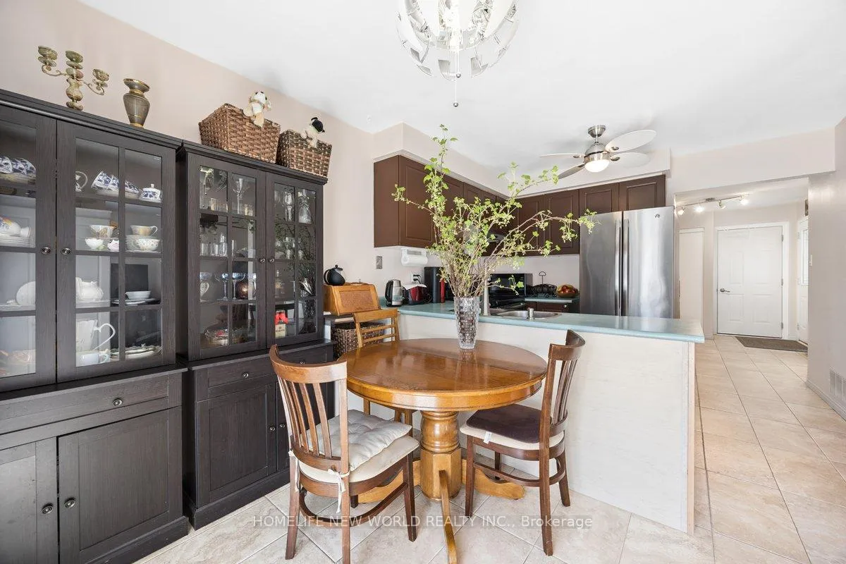 Photo 17 of 95 Athabaska Road, Barrie, Holly — HOMEH