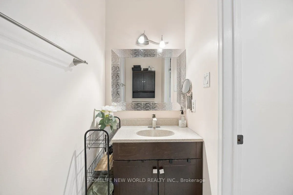 Photo 22 of 95 Athabaska Road, Barrie, Holly — HOMEH