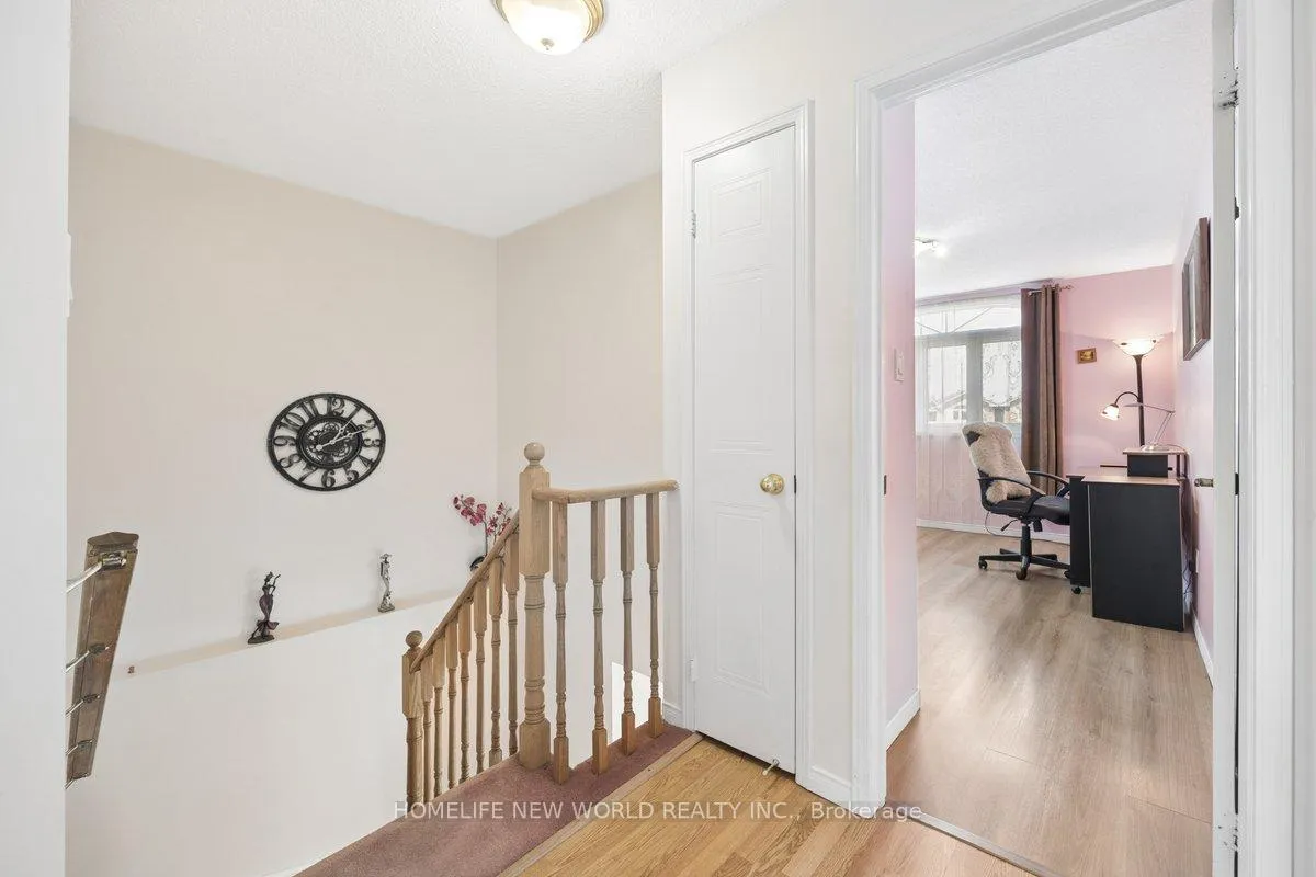 Photo 23 of 95 Athabaska Road, Barrie, Holly — HOMEH