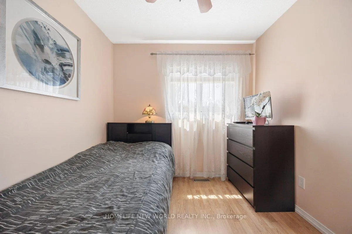 Photo 30 of 95 Athabaska Road, Barrie, Holly — HOMEH