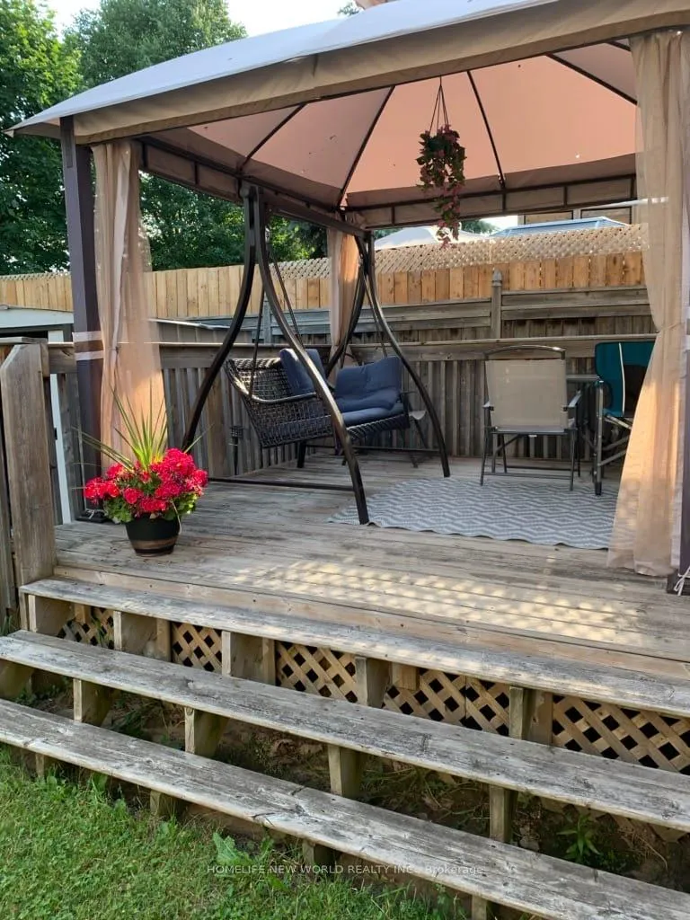 Photo 36 of 95 Athabaska Road, Barrie, Holly — HOMEH