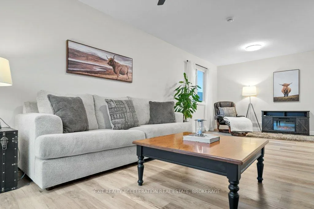 Photo 20 of 753 Shire's Way, Kingston, East Gardiners Rd — HOMEH