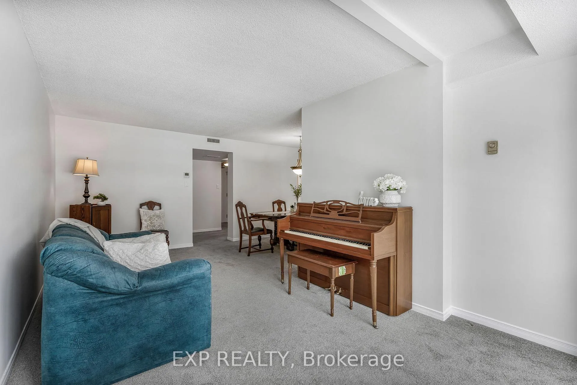 Photo 7 of Unit 510, 330 Centrum Boulevard, Ottawa, Bilberry Creek/Queenswood Heights — HOMEH