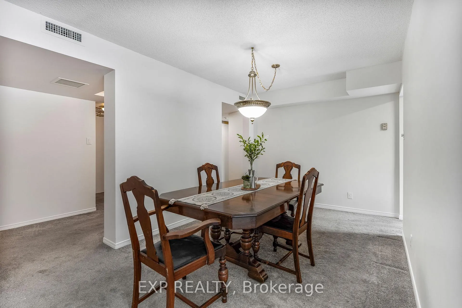 Photo 8 of Unit 510, 330 Centrum Boulevard, Ottawa, Bilberry Creek/Queenswood Heights — HOMEH