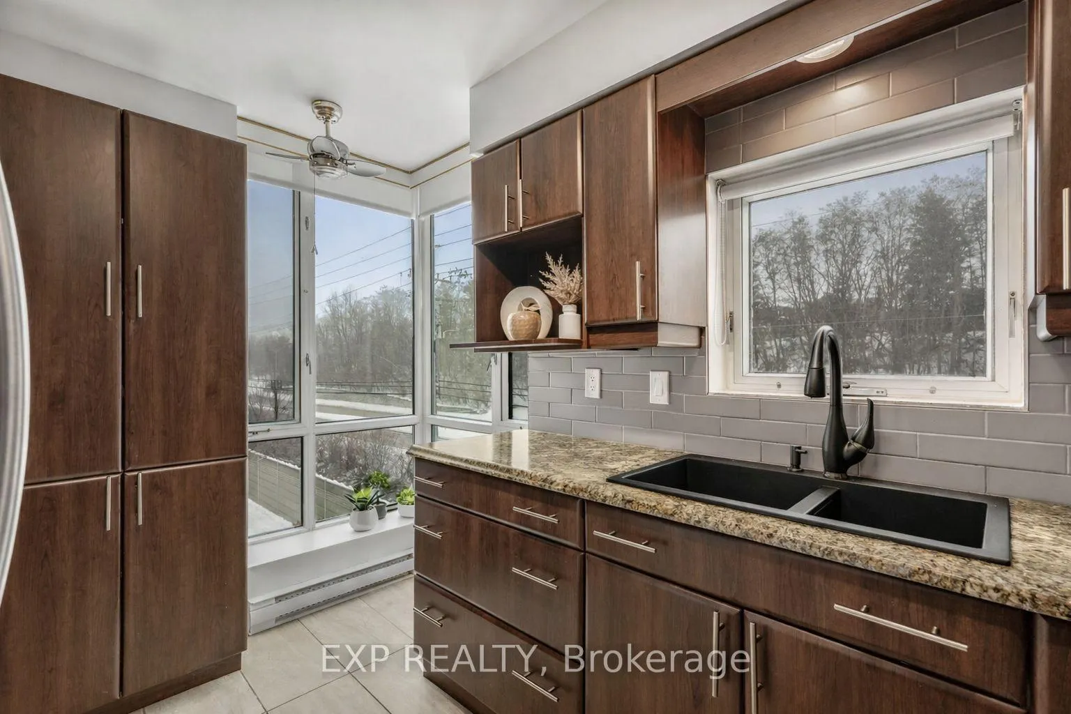 Photo 12 of Unit 510, 330 Centrum Boulevard, Ottawa, Bilberry Creek/Queenswood Heights — HOMEH