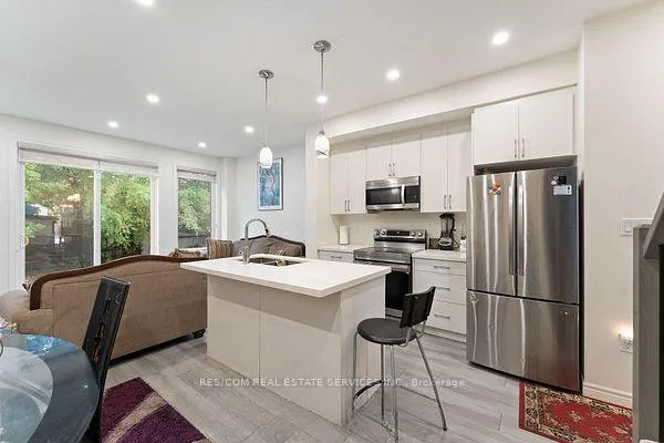 Photo 4 of 535 Quebec Street, Hamilton, Parkview — HOMEH