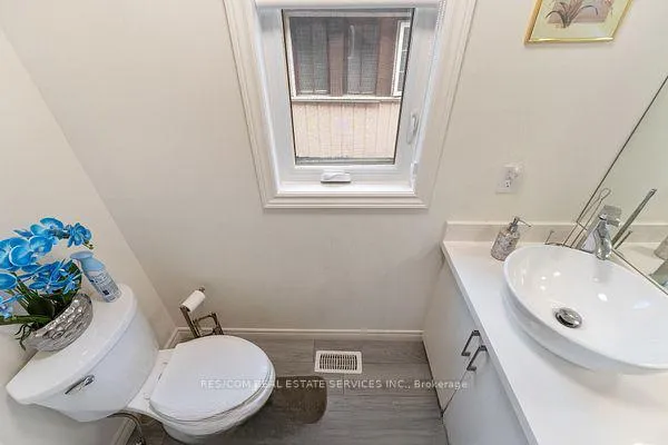 Photo 9 of 535 Quebec Street, Hamilton, Parkview — HOMEH