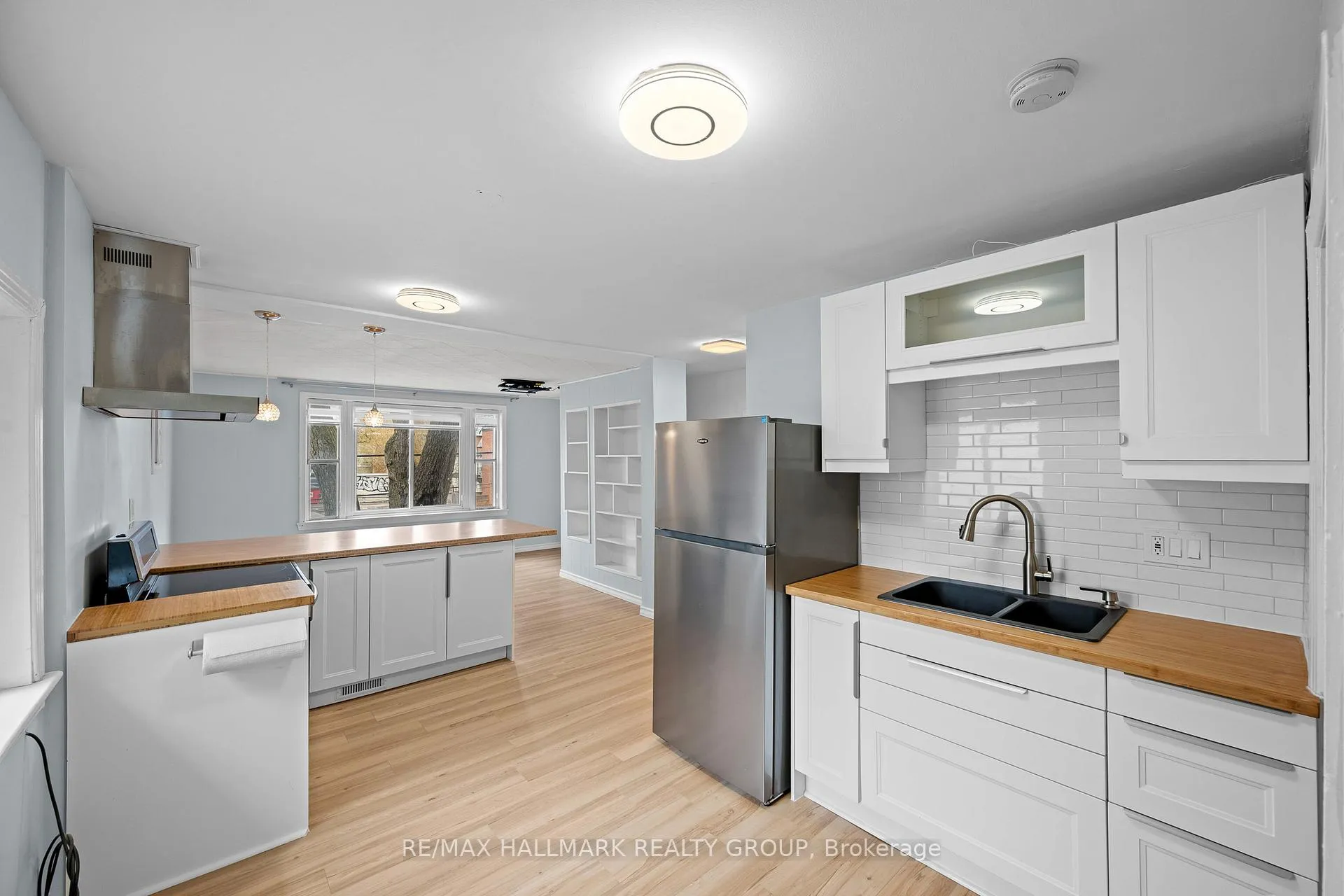 Photo 15 of 267 Park Street, Ottawa, Vanier — HOMEH
