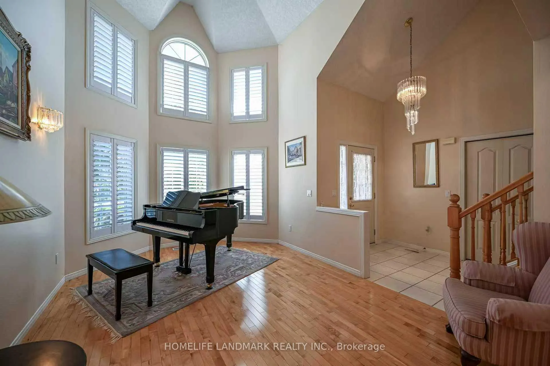 Photo 3 of 98 Pheasant Run Drive, Guelph, Kortright Hills — HOMEH