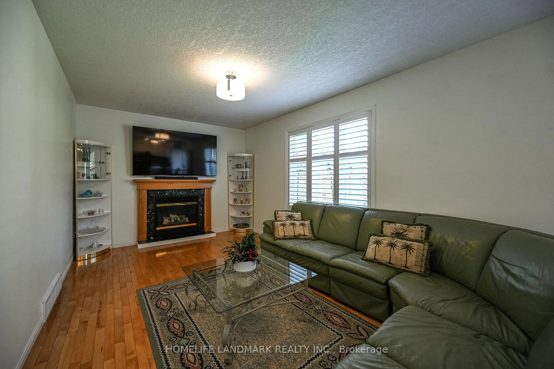 Photo 6 of 98 Pheasant Run Drive, Guelph, Kortright Hills — HOMEH