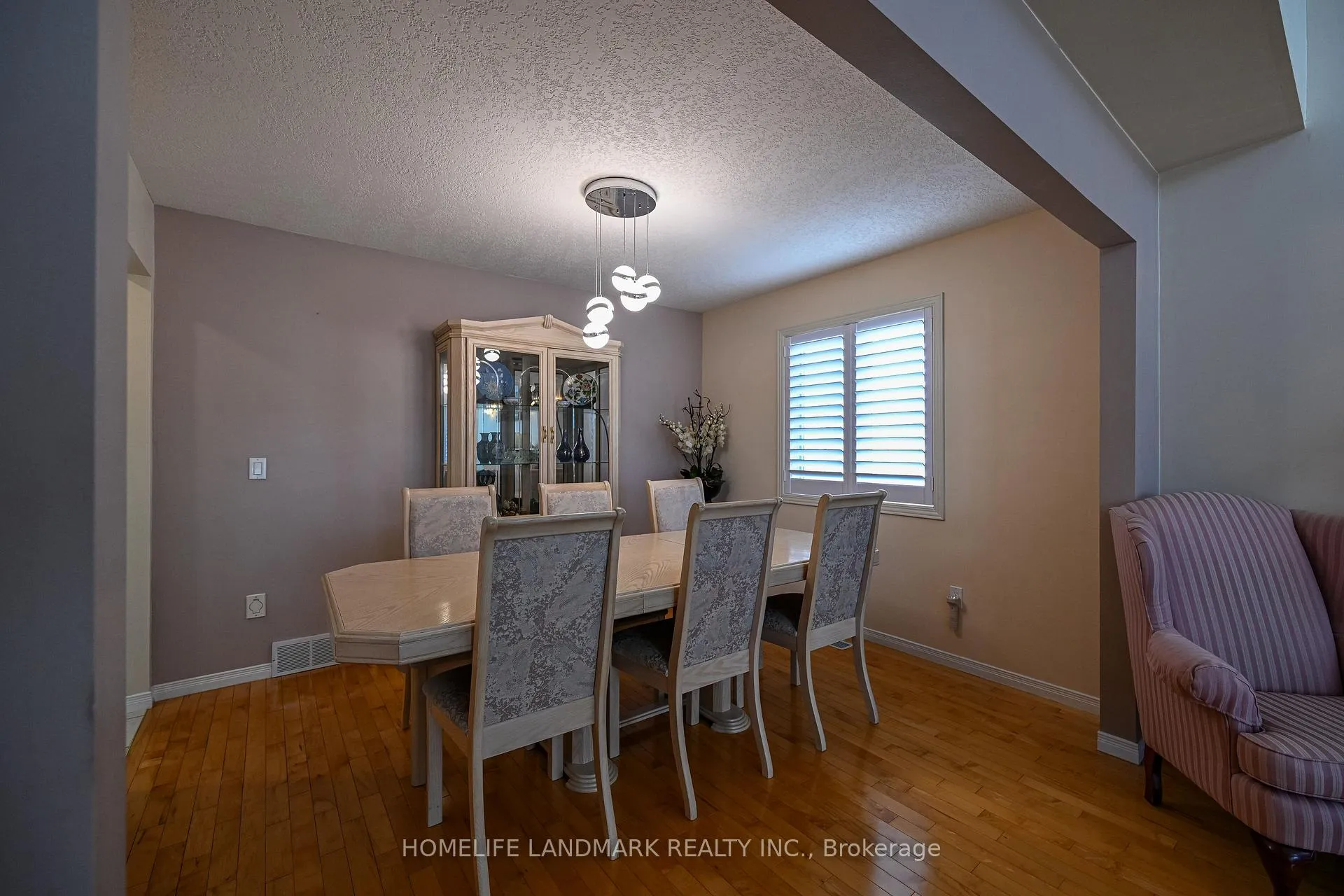 Photo 11 of 98 Pheasant Run Drive, Guelph, Kortright Hills — HOMEH
