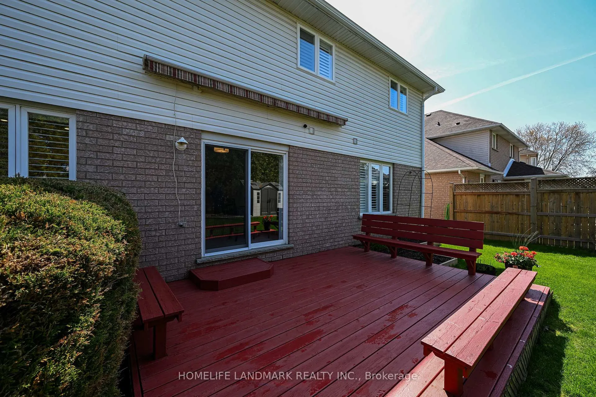 Photo 28 of 98 Pheasant Run Drive, Guelph, Kortright Hills — HOMEH