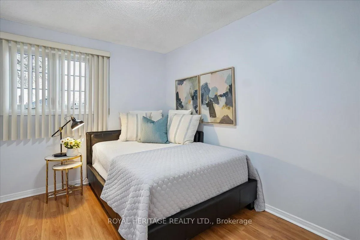 Photo 15 of 148 Adele Crescent, Oshawa, McLaughlin — HOMEH