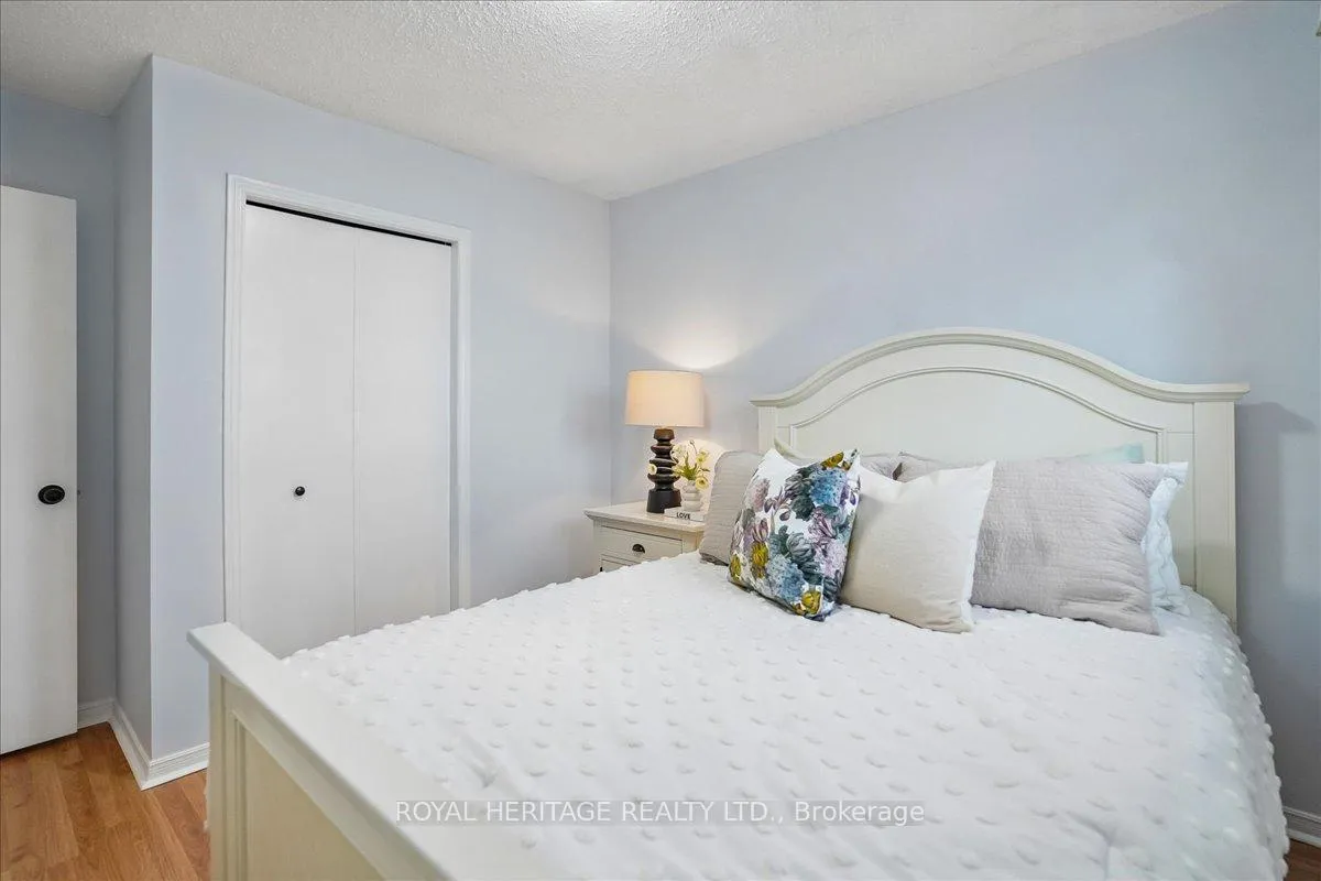 Photo 18 of 148 Adele Crescent, Oshawa, McLaughlin — HOMEH