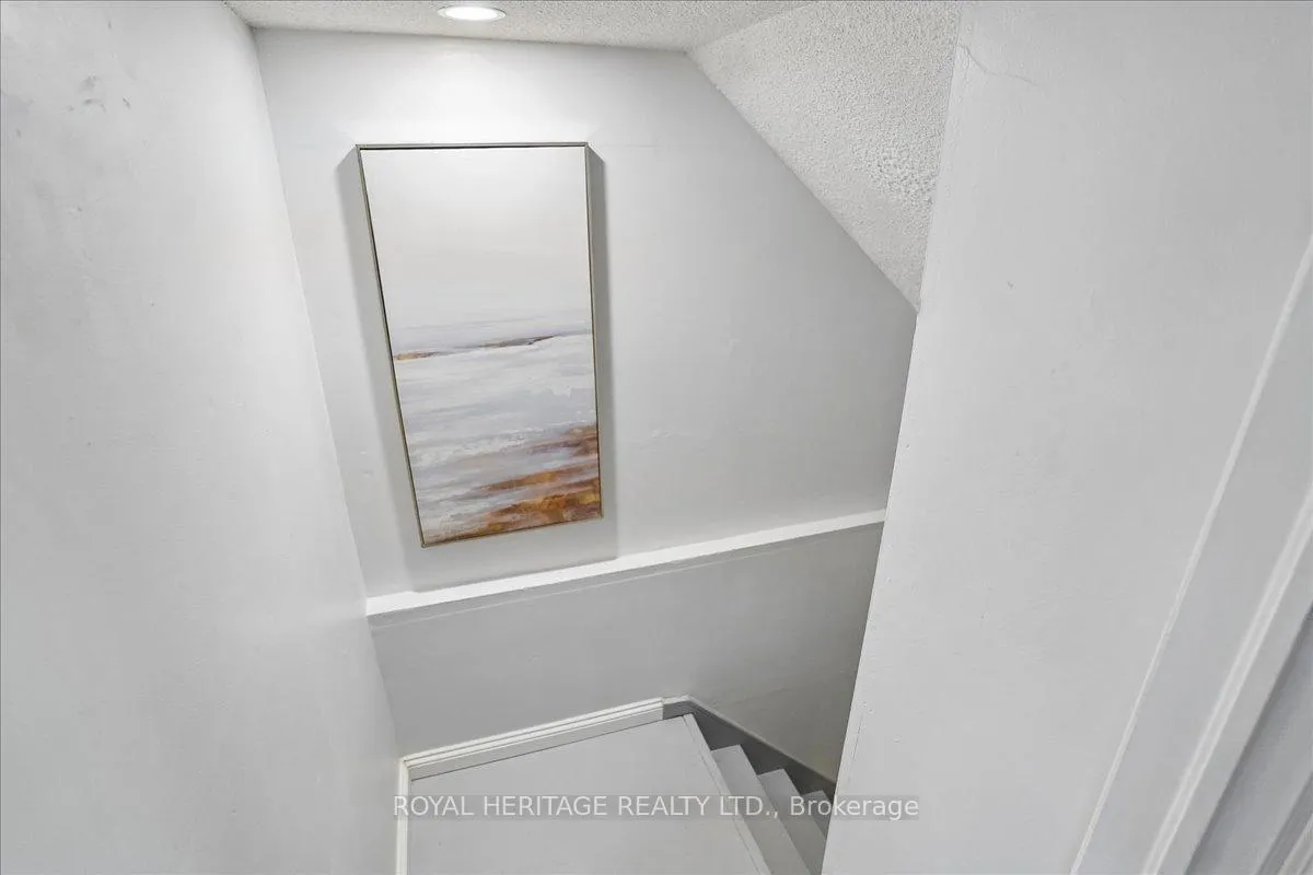 Photo 29 of 148 Adele Crescent, Oshawa, McLaughlin — HOMEH