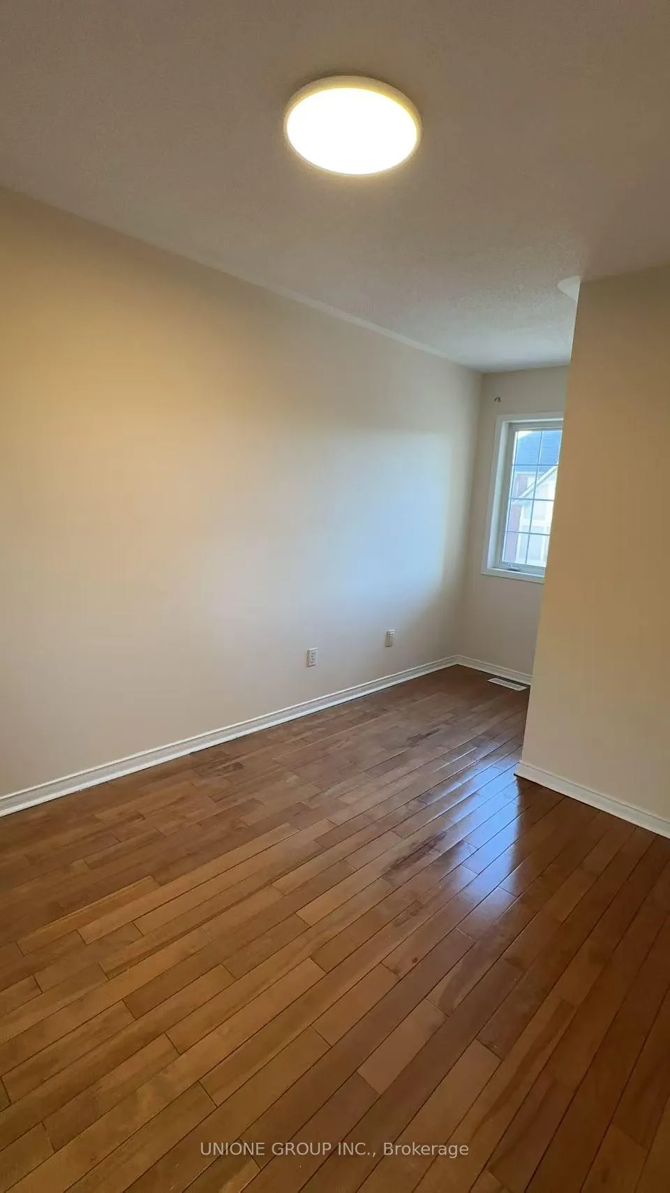 Photo 5 of Unit 16, 38 Fairview Road W, Mississauga, Fairview — HOMEH