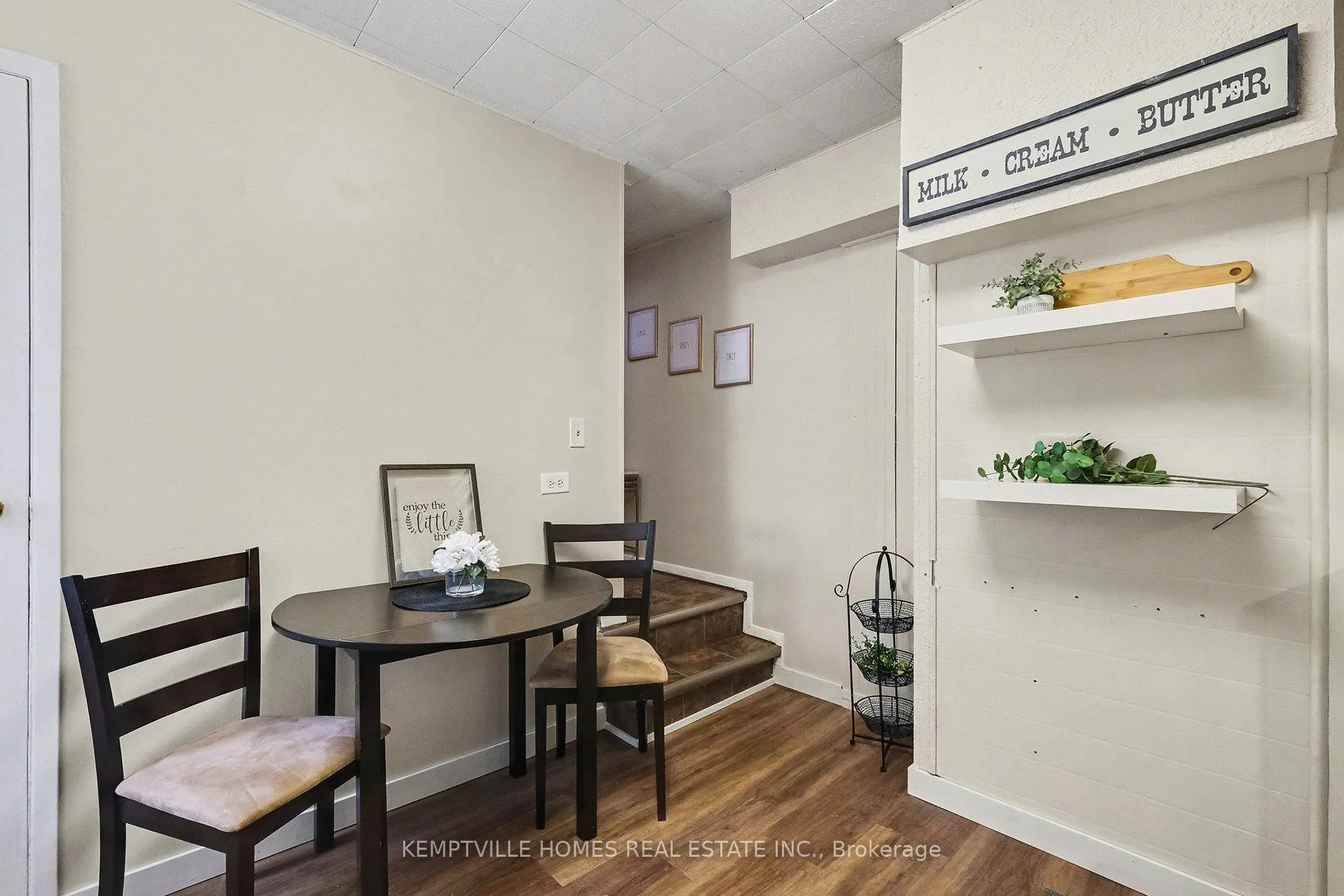 Photo 14 of 803 St Lawrence Street, Prescott — HOMEH