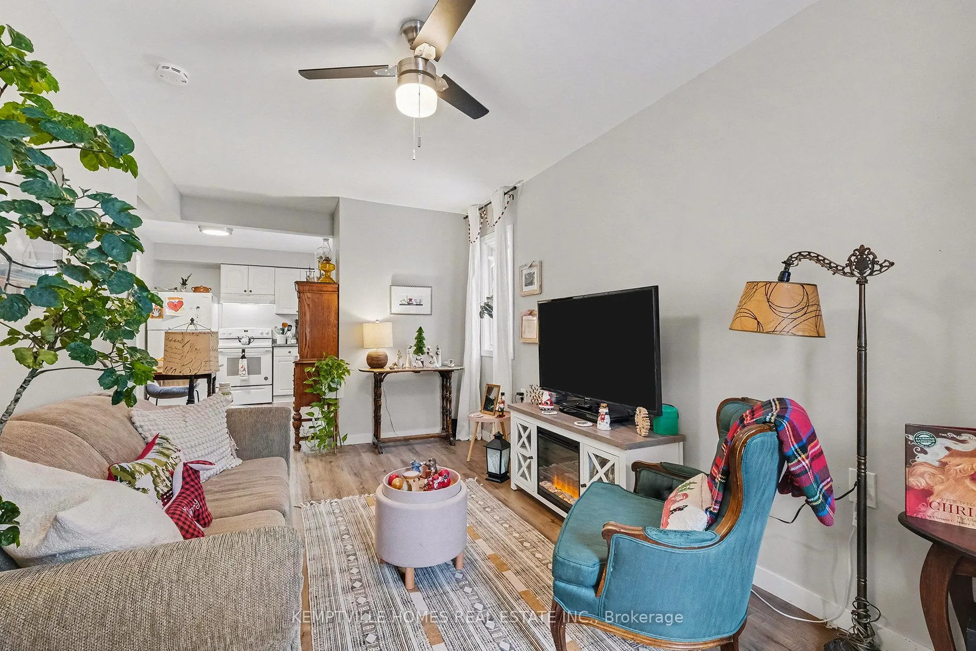 Photo 22 of 803 St Lawrence Street, Prescott — HOMEH