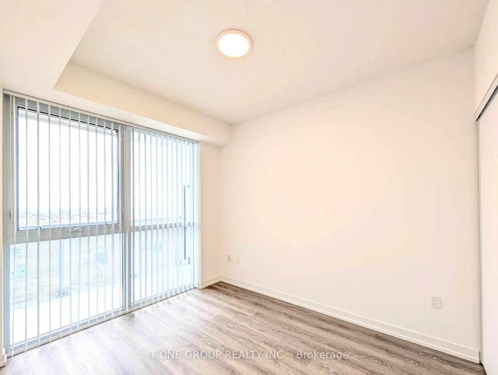 Photo 6 of Unit 2511, 8 Interchange Way, Vaughan, Vaughan Corporate Centre — HOMEH