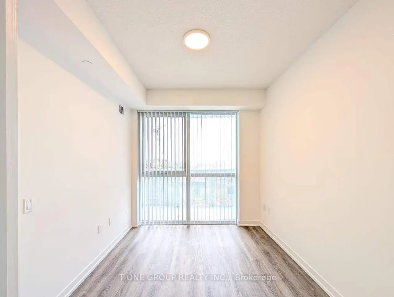Photo 7 of Unit 2511, 8 Interchange Way, Vaughan, Vaughan Corporate Centre — HOMEH