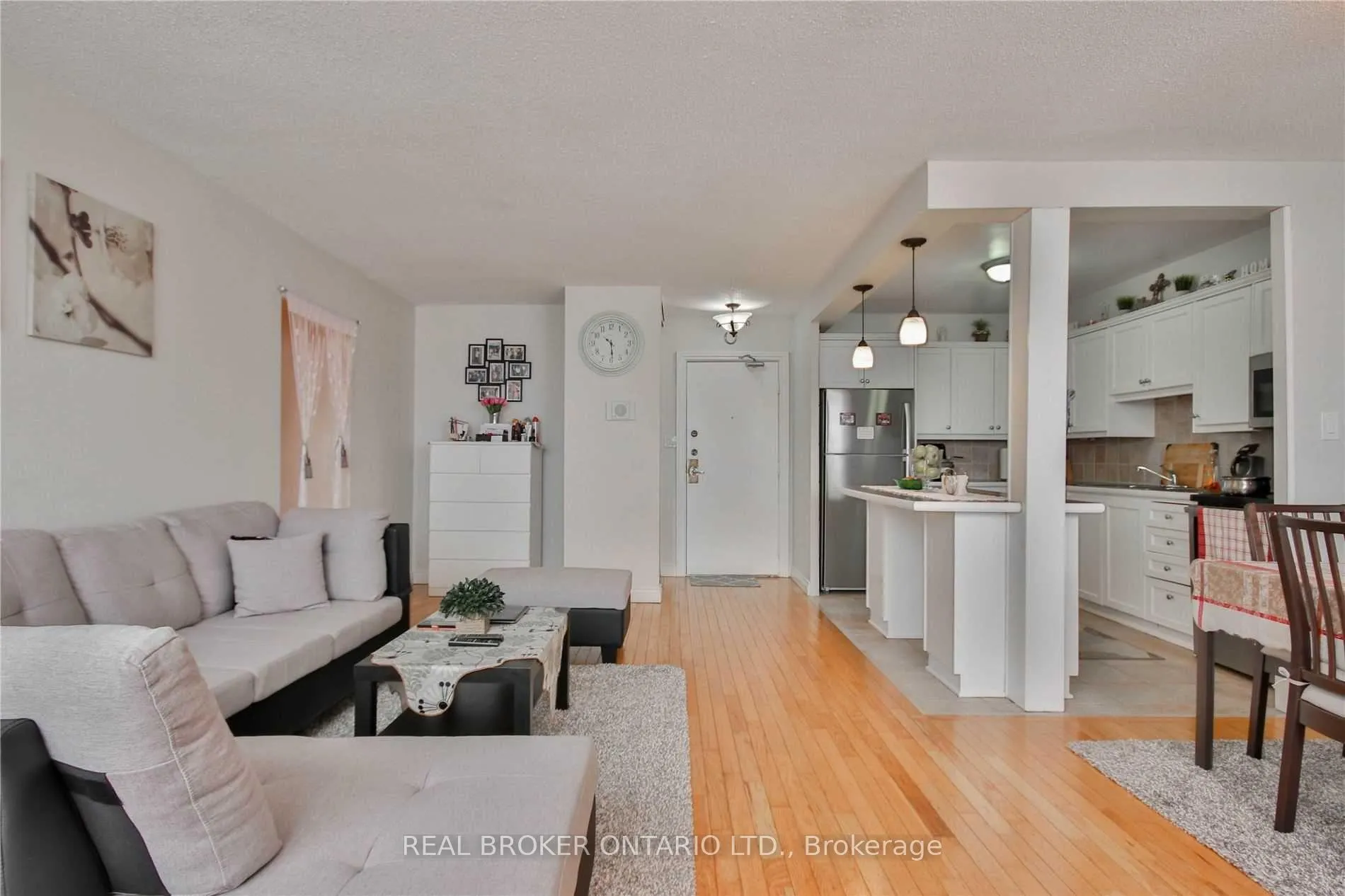 Photo 9 of Unit 1804, 20 Edgecliff Golfway, Toronto, Flemingdon Park — HOMEH