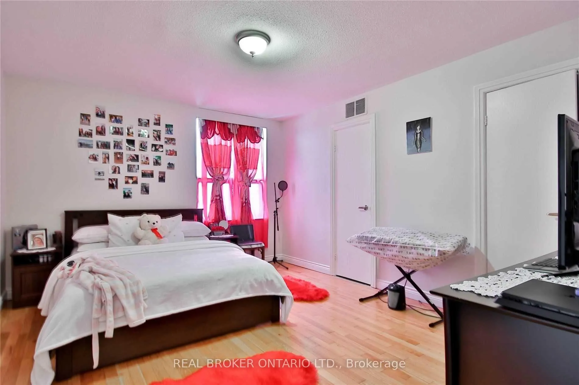 Photo 15 of Unit 1804, 20 Edgecliff Golfway, Toronto, Flemingdon Park — HOMEH