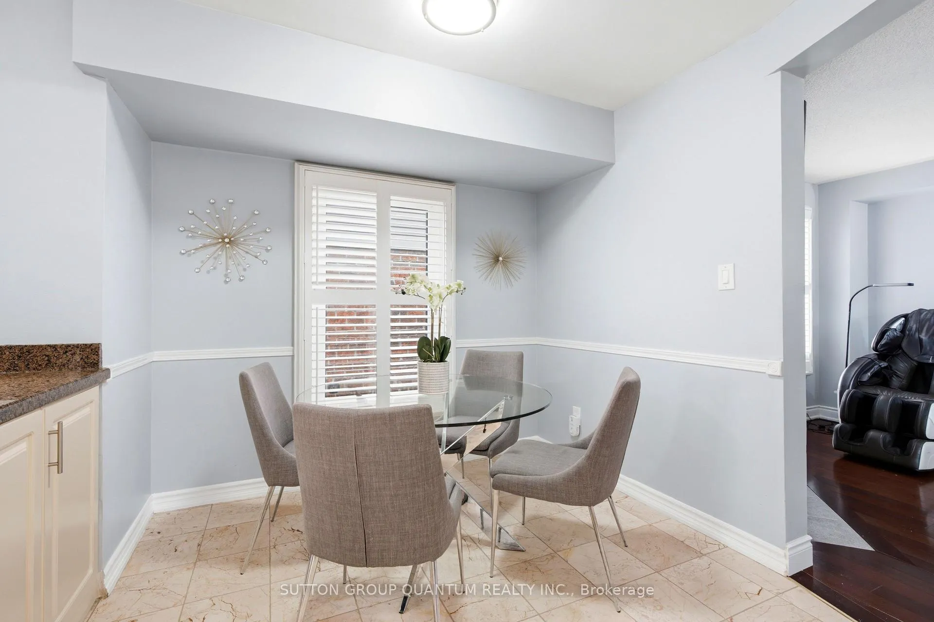 Photo 5 of 3403 Chartrand Crescent, Mississauga, Erin Mills — HOMEH