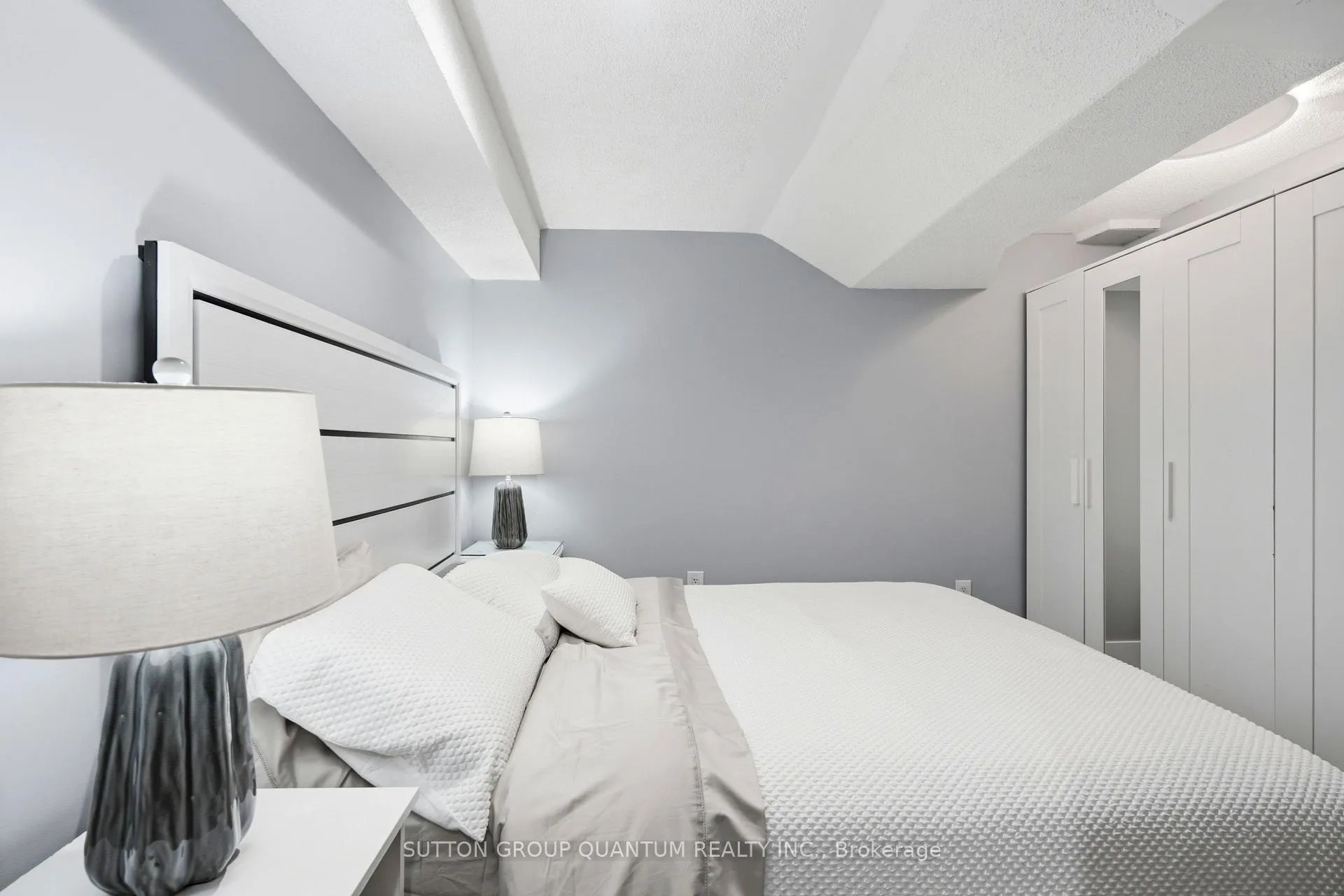 Photo 31 of 3403 Chartrand Crescent, Mississauga, Erin Mills — HOMEH